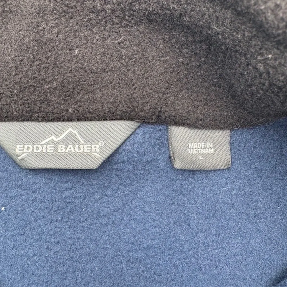 Eddie Bauer Men's Navy Blue Fleece Vest Size L Embroidered Logo Full Zip Pockets